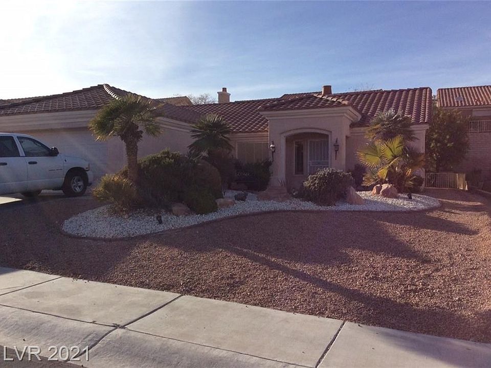 1st image of 2721 Byron Dr