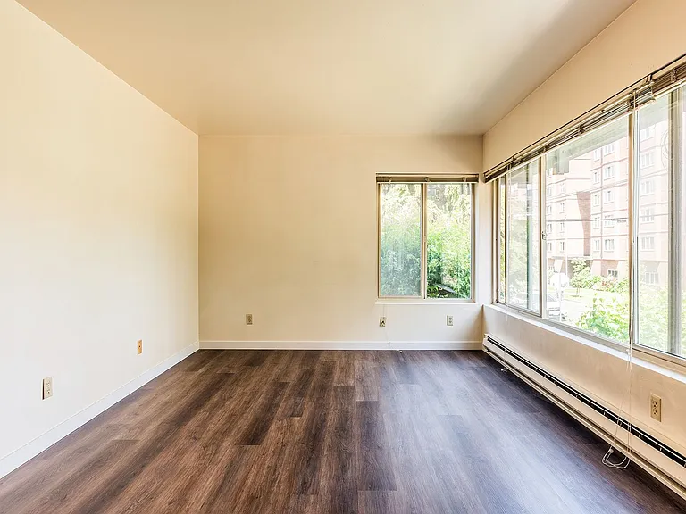 Camelot Apartments — Photo 3