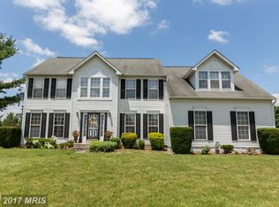 19306 Jamestown Dr, Hagerstown, MD 21742
