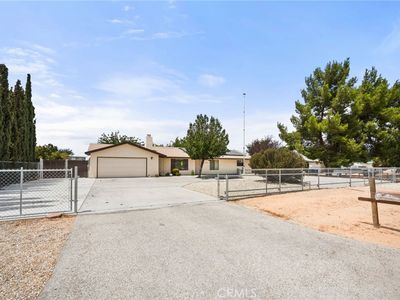 21960 Maumee Rd, Apple Valley, CA, 92308