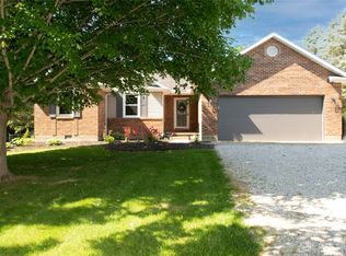 241 Lakengren Dr, Eaton, OH 45320