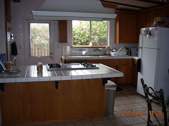 3rd image of 409 Raminda Ave