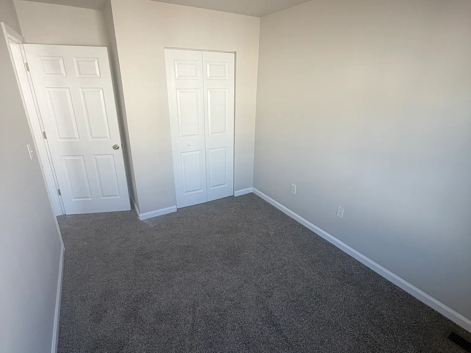 3 bed, 1520 sqft, $2,100 — Photo 1
