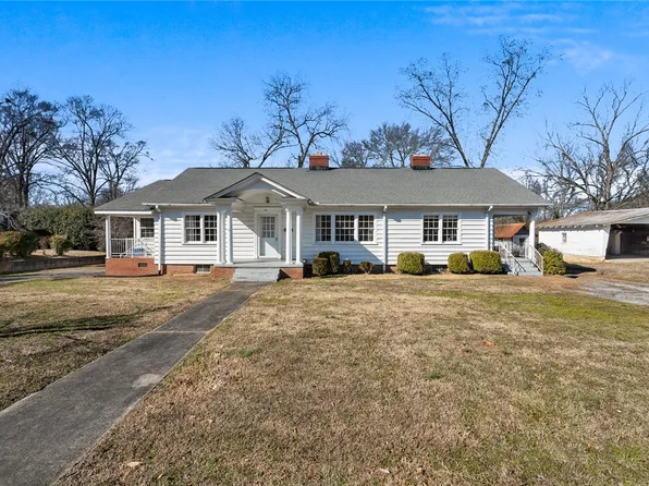 310 River St, Belton, SC 29627