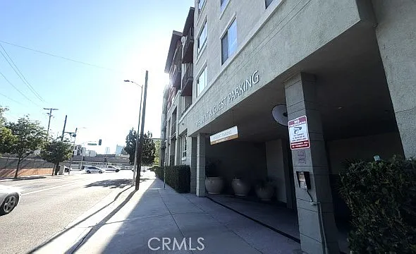 100 S Alameda #206 — Photo 22