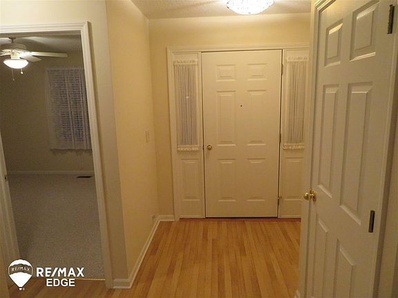 3rd image of 11048 Kasteel Ct