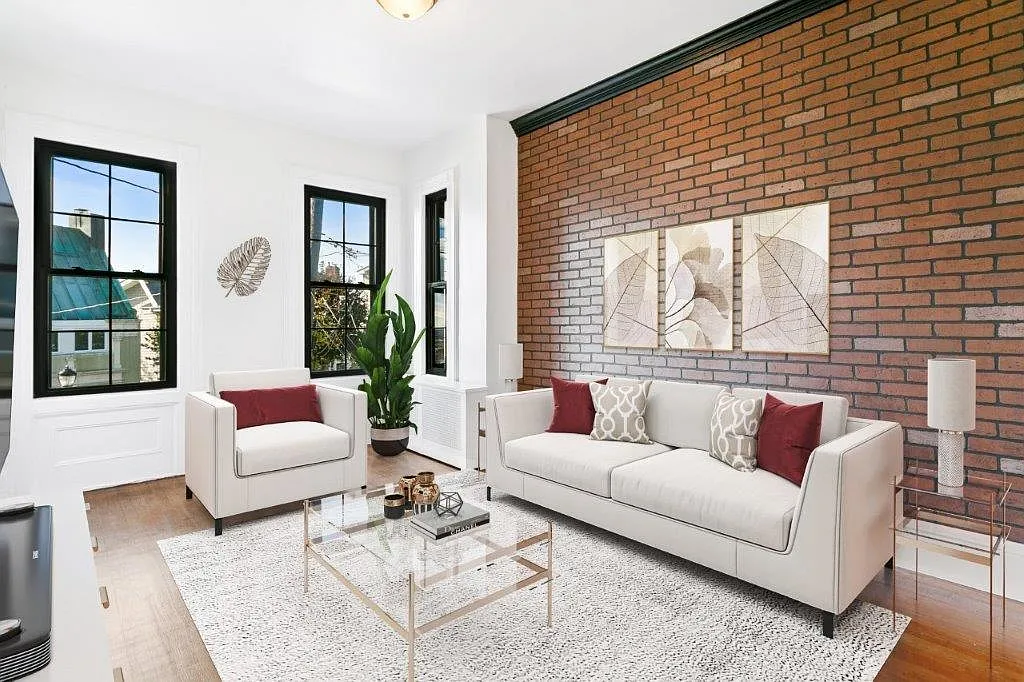 2 bed, 1.0 bath, 700 sqft, $2,350 — Photo 3