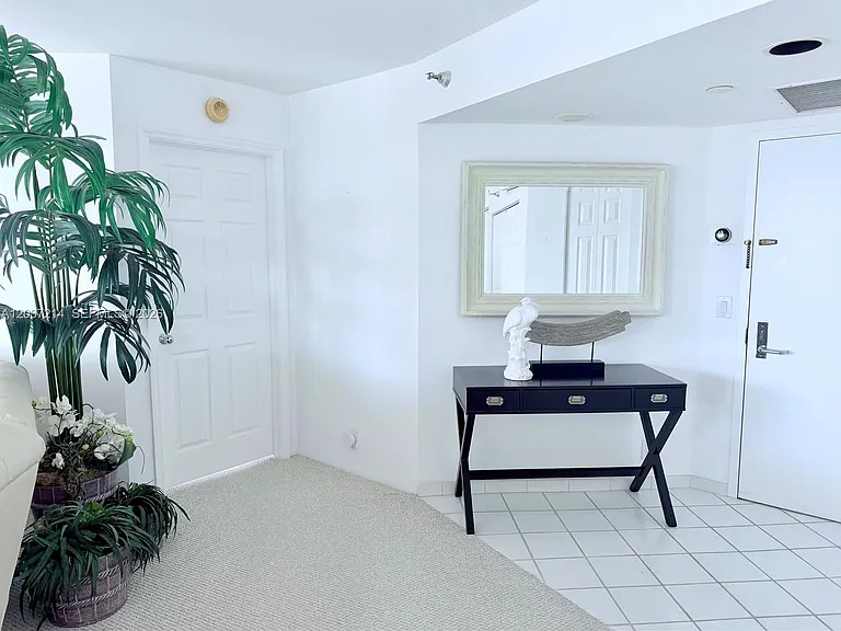 3500 Mystic Pointe Dr #2306 — Photo 14