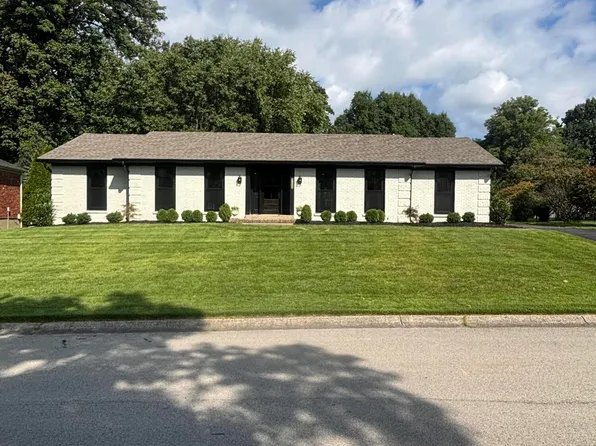 10911 Falkirk Rd, Douglass Hills, KY 40243