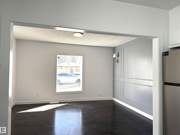 5th image of 12948 116th St NW