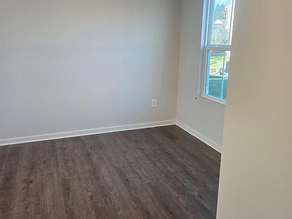 5th image of 110 Michaels Way