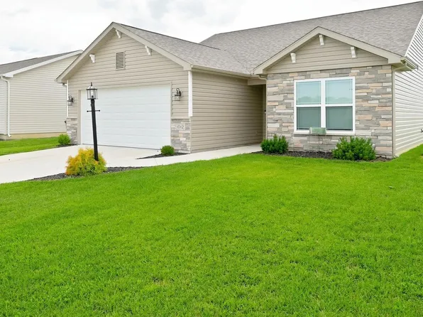 1012 N Walsh St, Garrett, IN 46738