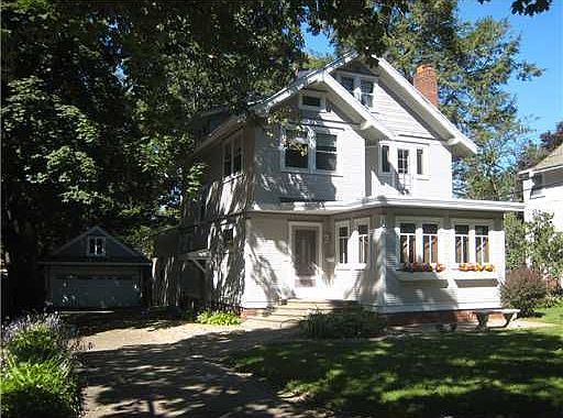 1st image of 359 Garden Dr SE