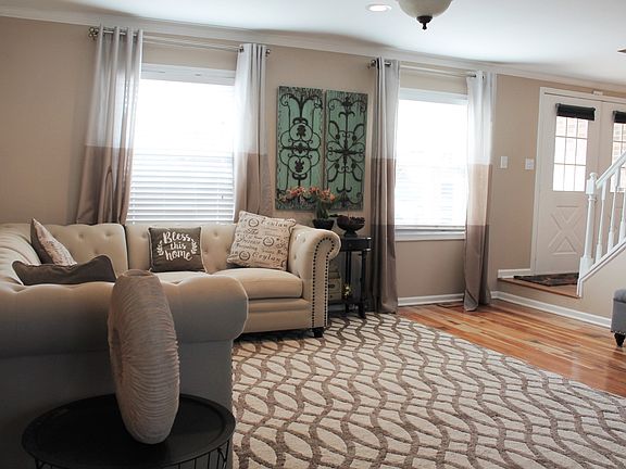 2nd image of 889 Asbury Ln