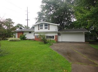 9081 Royalton Rd, North Royalton, OH 44133