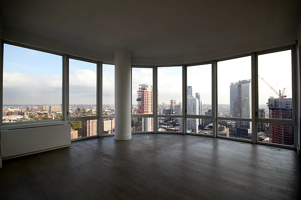 Rented by Red Apple Group | media 22