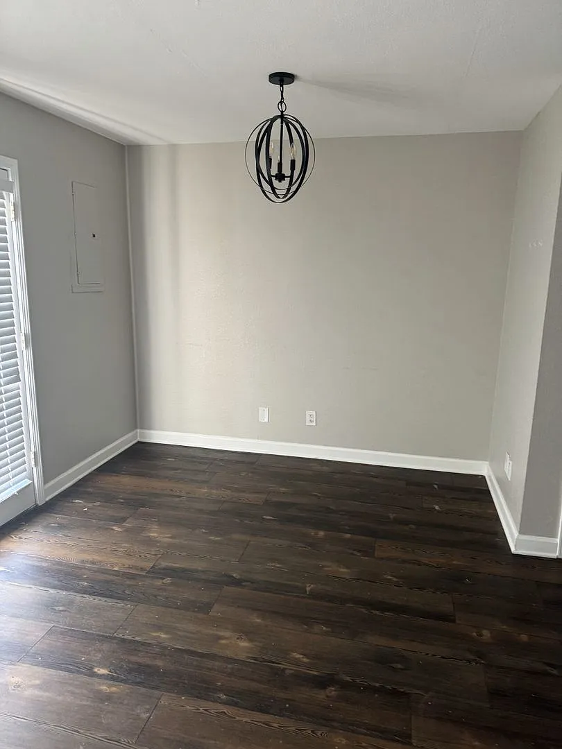 Jackson Square unit 68 — Photo 2