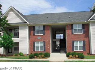 89 Gallery Dr, Spring Lake, NC 28390