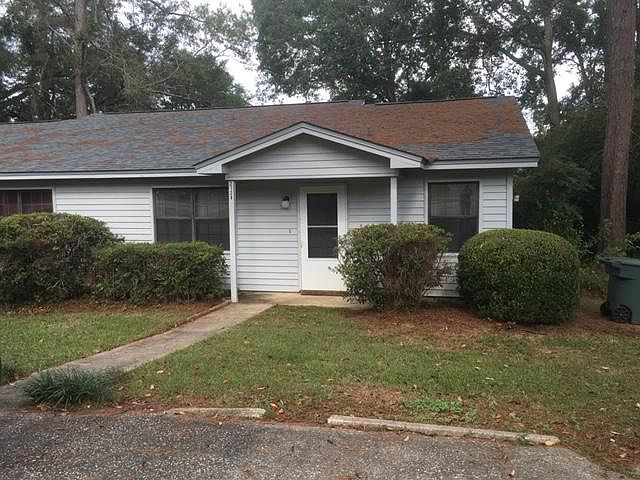 1st image of 2128 Corinne St