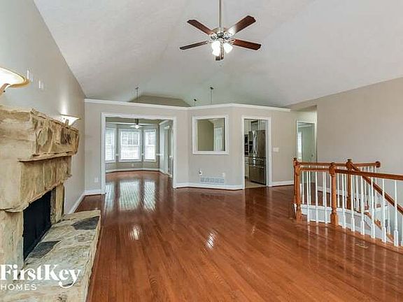 4th image of 1229 Winsley Ct SW