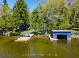 1050 Fair Lee Park Rd, Muskoka Lakes, ON P0B 1J0