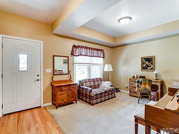 4th image of 650-11 Golden Oaks Dr