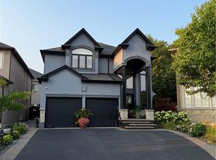 11 Donatello Ct, Hamilton, ON L9B0C2