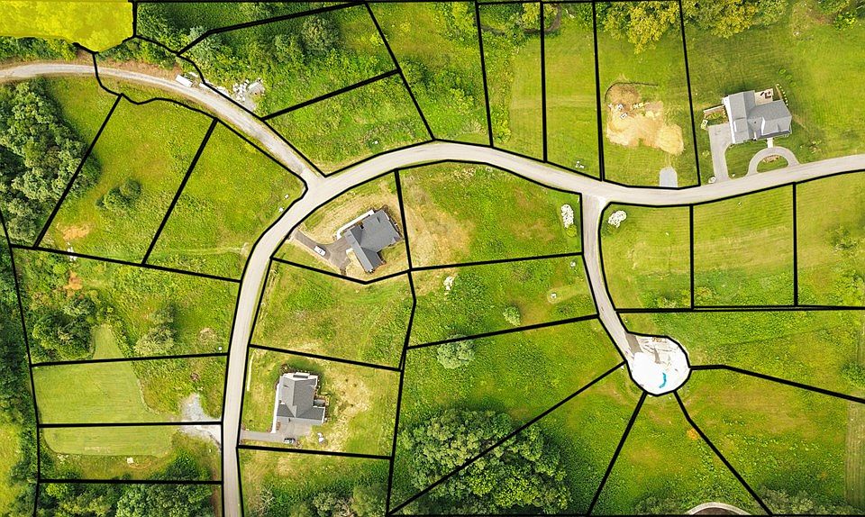 2nd image of Creekside Trl Lot 213