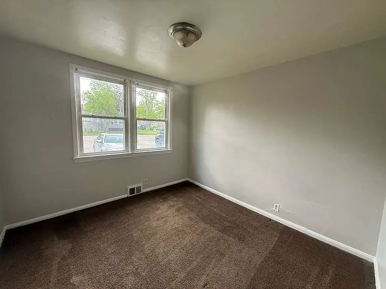 2027 Warrensville Center Rd #2 — Photo 9