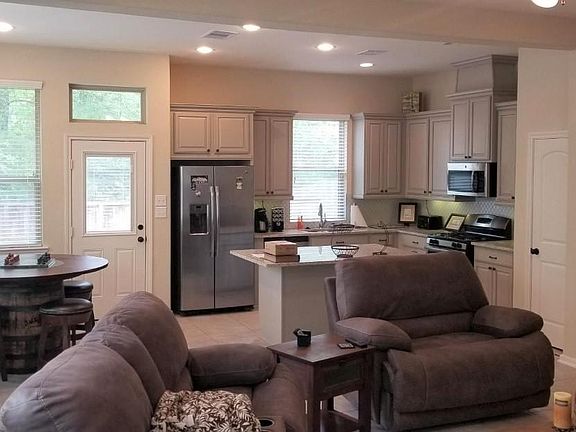 4th image of 228 Cheswood Forest Dr