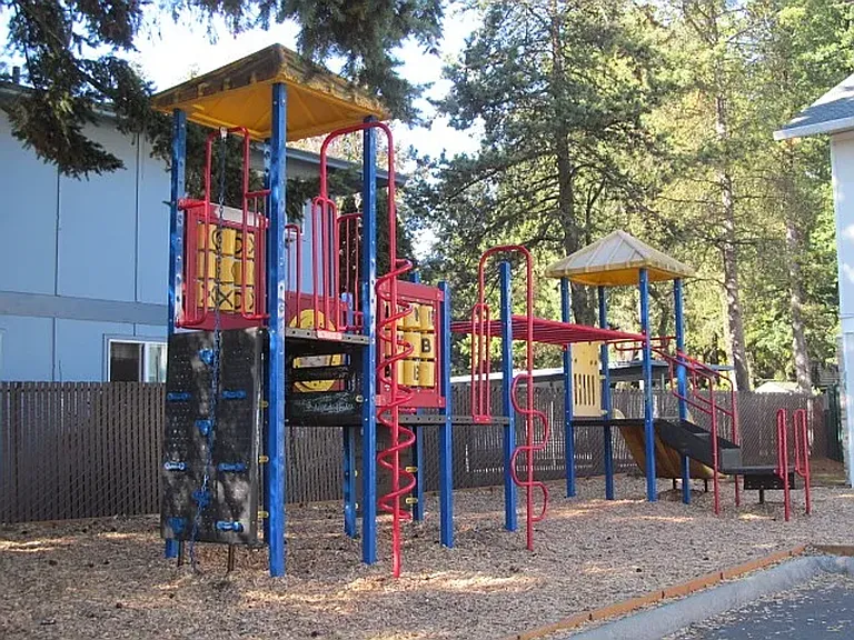 13130 SE Powell Blvd — Photo 26