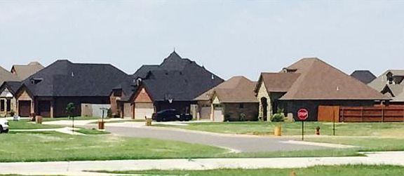 3rd image of 1200 Crimson Dr
