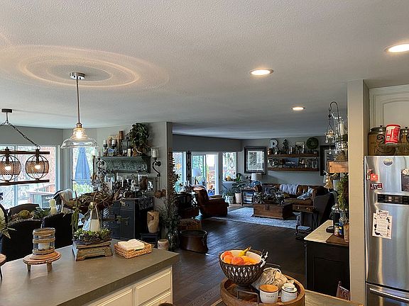 2nd image of 38619 Talbot Dr