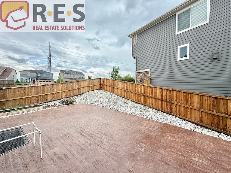 11417 Crater Lake St — Photo 22