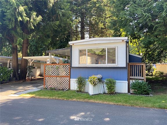 2nd image of 900 29th Street SE #D1