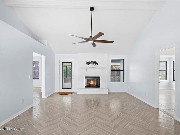4th image of 11556 SWEETWATER OAKS Drive W