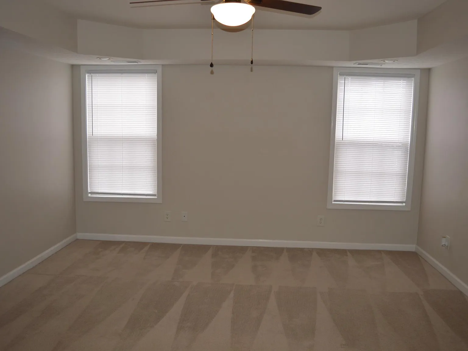 3221 Sweet Clover Ln — Photo 4