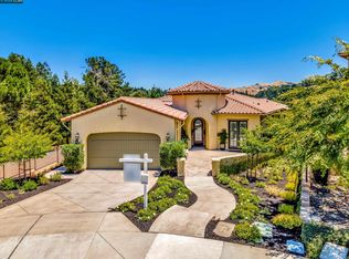 236 Willowbrook Ln, Moraga, CA 94556