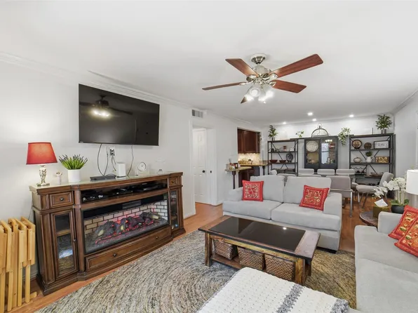 7575 Katy Fwy APT 89, Houston, TX 77024