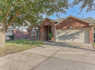 5206 Natasha Run Ln, Houston, TX 77066