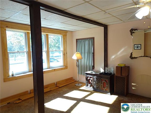 4th image of 313 E Church St