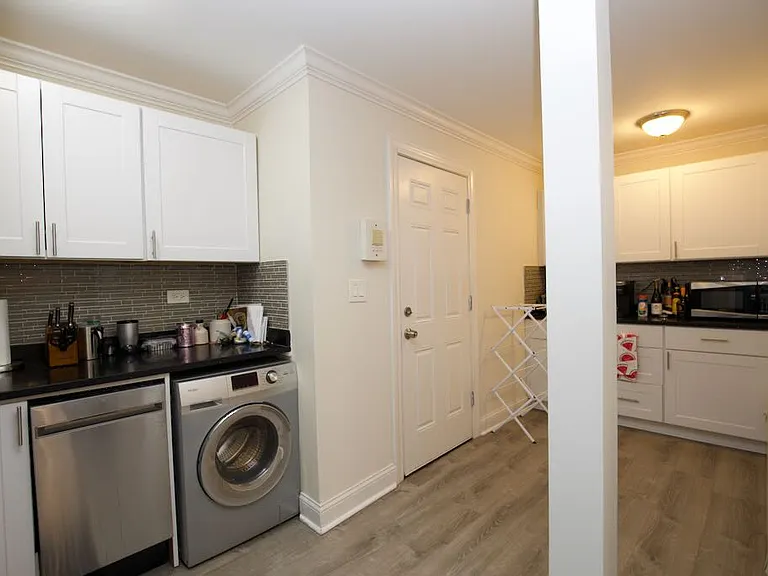 2129 N Dayton St #1G — Photo 4