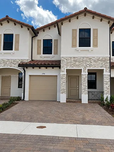 11916 SW 246th Ln Photo 1