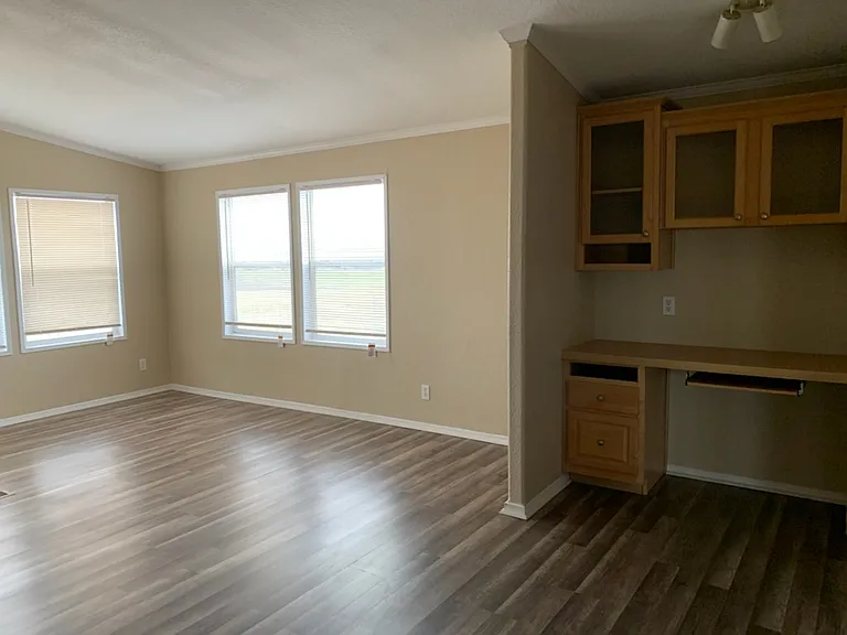 13508 Pfluger Berkman Ln — Photo 14