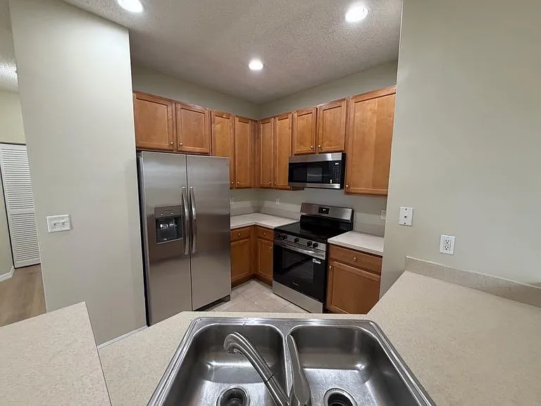 2925 Crestwood Ter #5204 — Photo 15