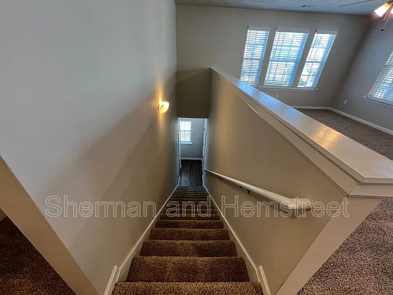 736 Tarvin Cir — Photo 3