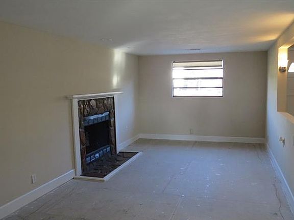 4th image of 7210 Onyx Dr N