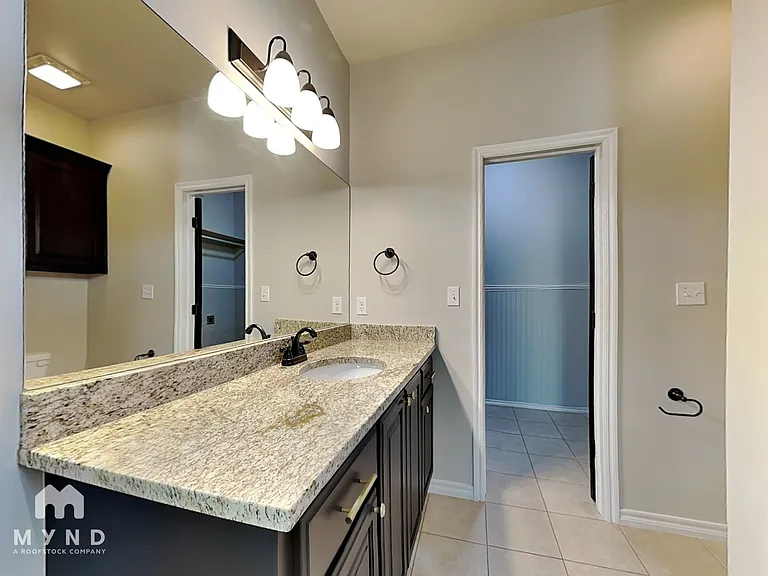1101 Midway Rd — Photo 10