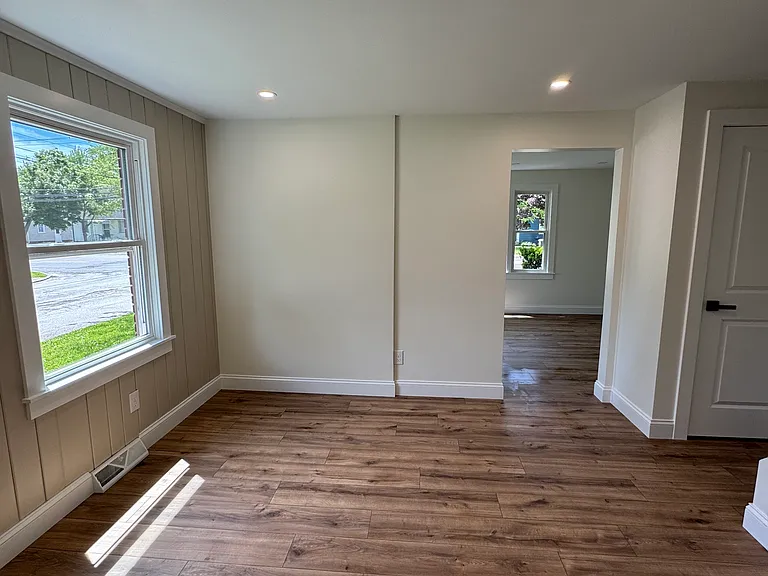 917 Nash Rd #2 — Photo 10