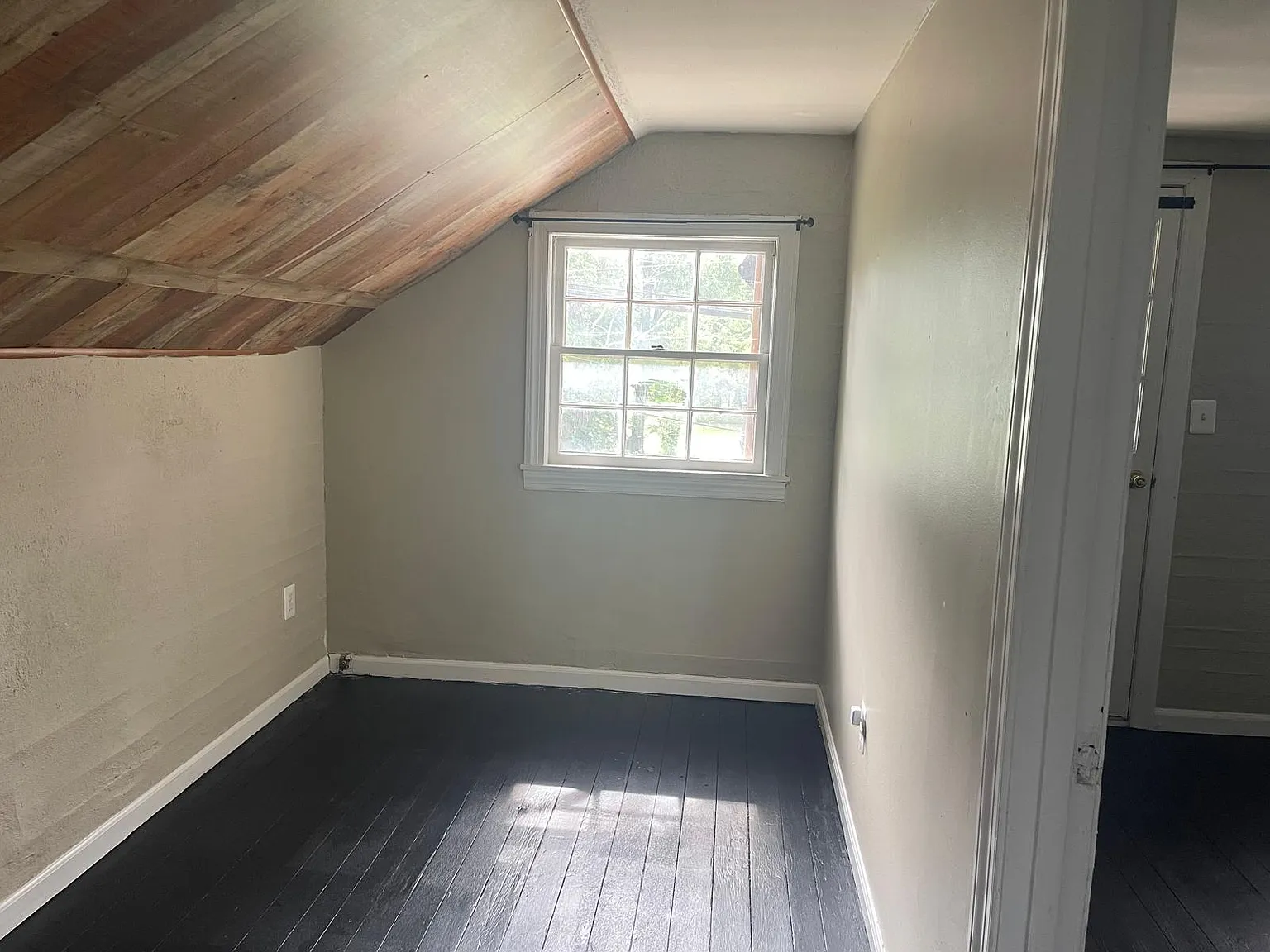 1 bed, 700 sqft, $1,400 — Photo 4